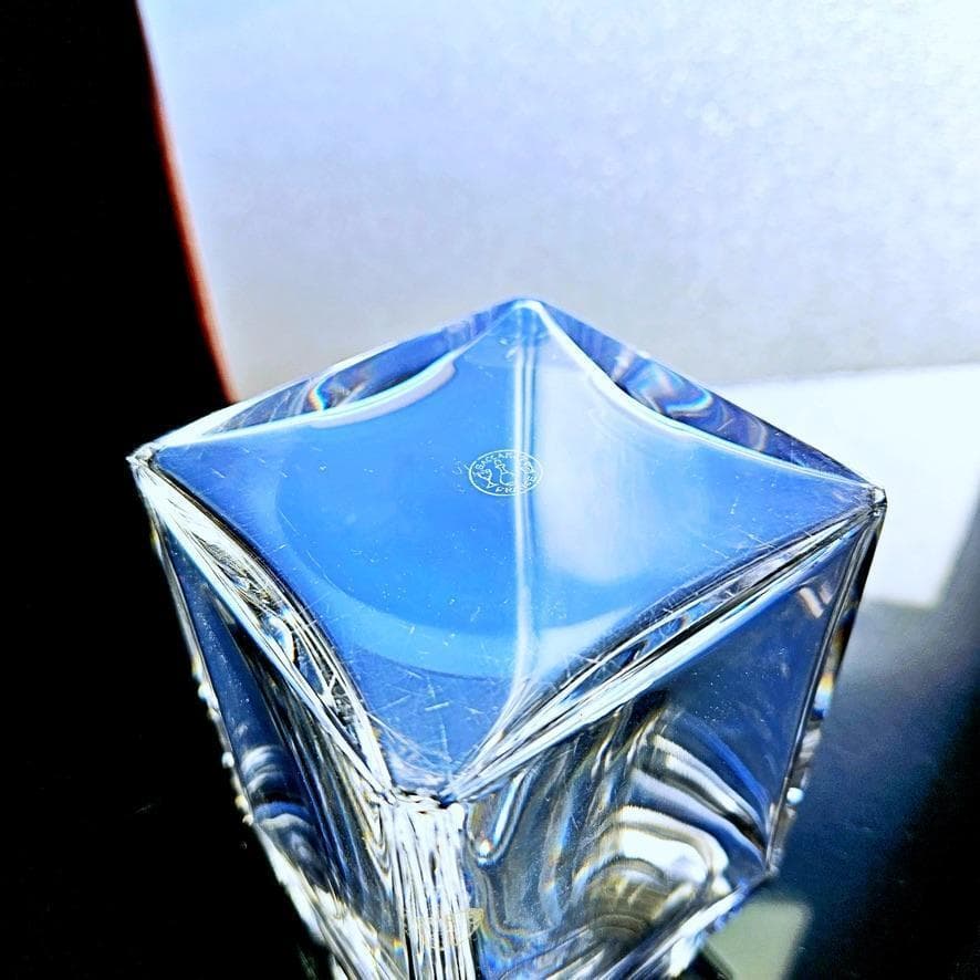 輝くオールドバカラ 銀取手のクッキージャー 1936年以降