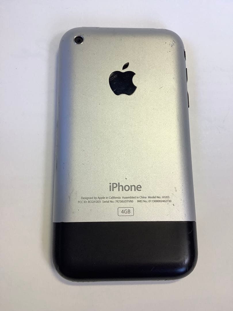 Apple iPhone 2G（A1203）4GB 箱入り完動品