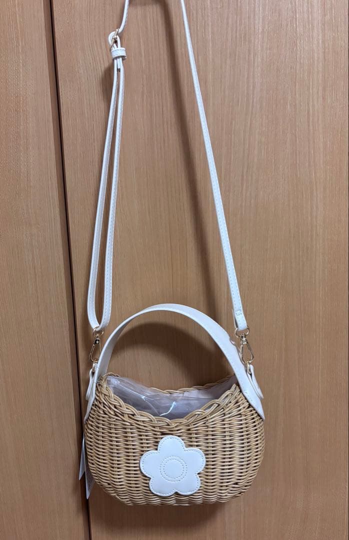 新品MARYQUANTラタンデイジーパッチ 2WAYショルダーベージュNew