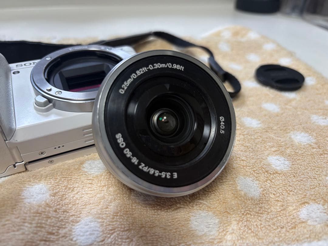 SONY α 6000 ミラーレス一眼　値下不可