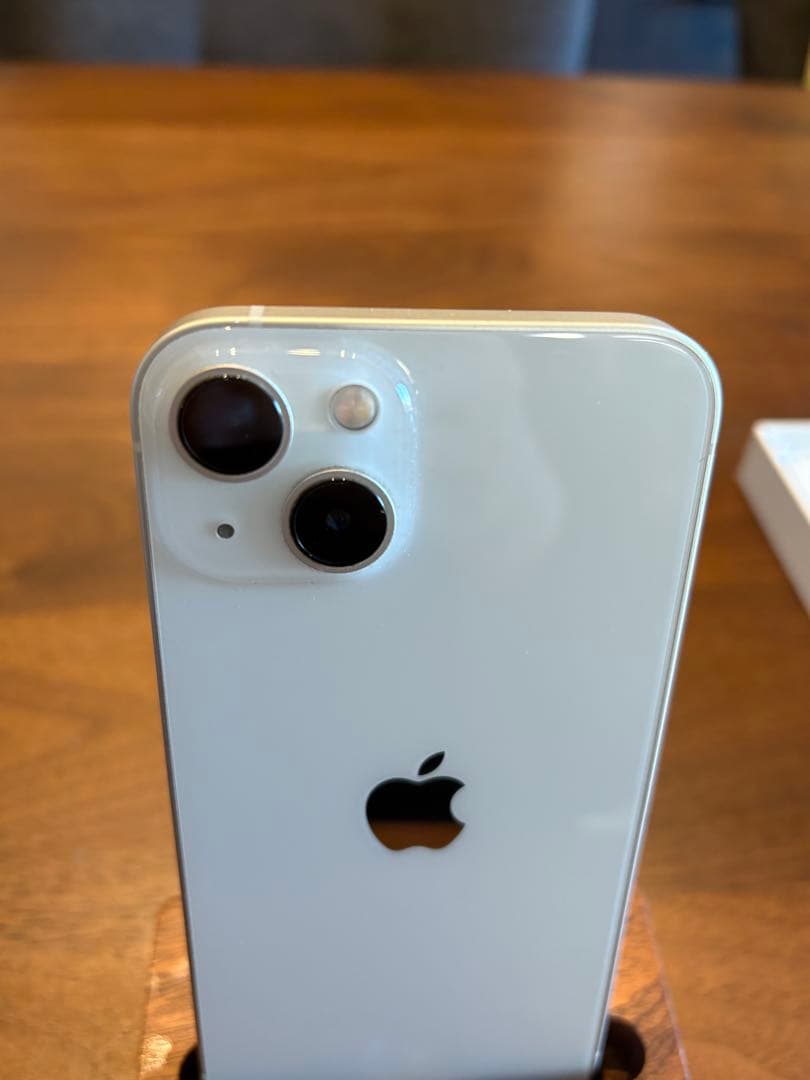 Apple iPhone 13 ホワイト 本体　バッテリー100%