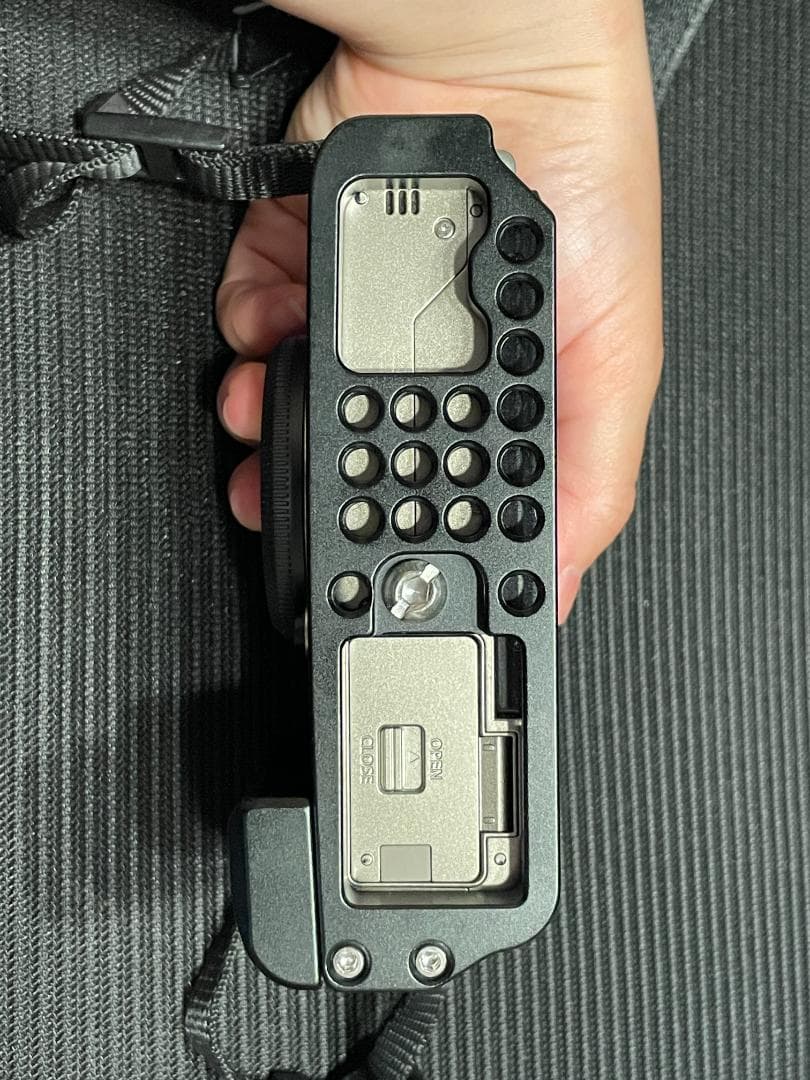 FUJI FILM X-T100 DARK SILVER 自撮り Wi-Fi対応