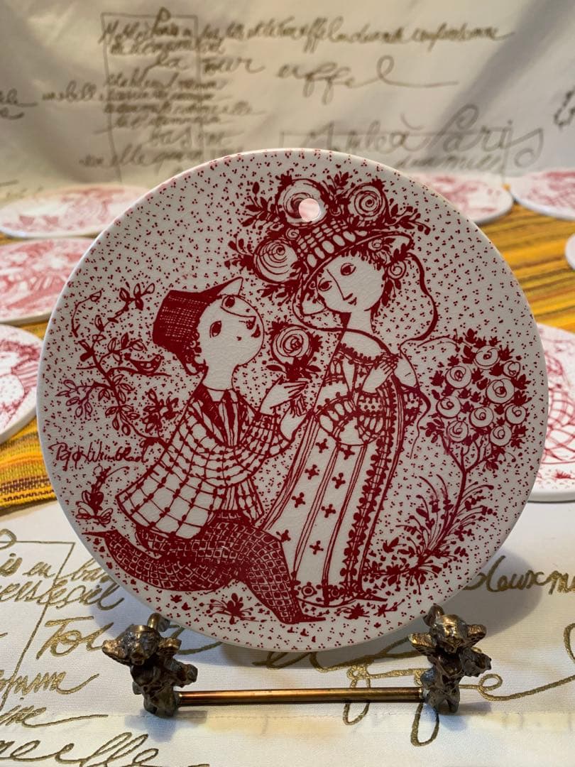 ビヨンヴィンブラッド　マンスリープレート・赤色のコンプリート12ヶ月全部！