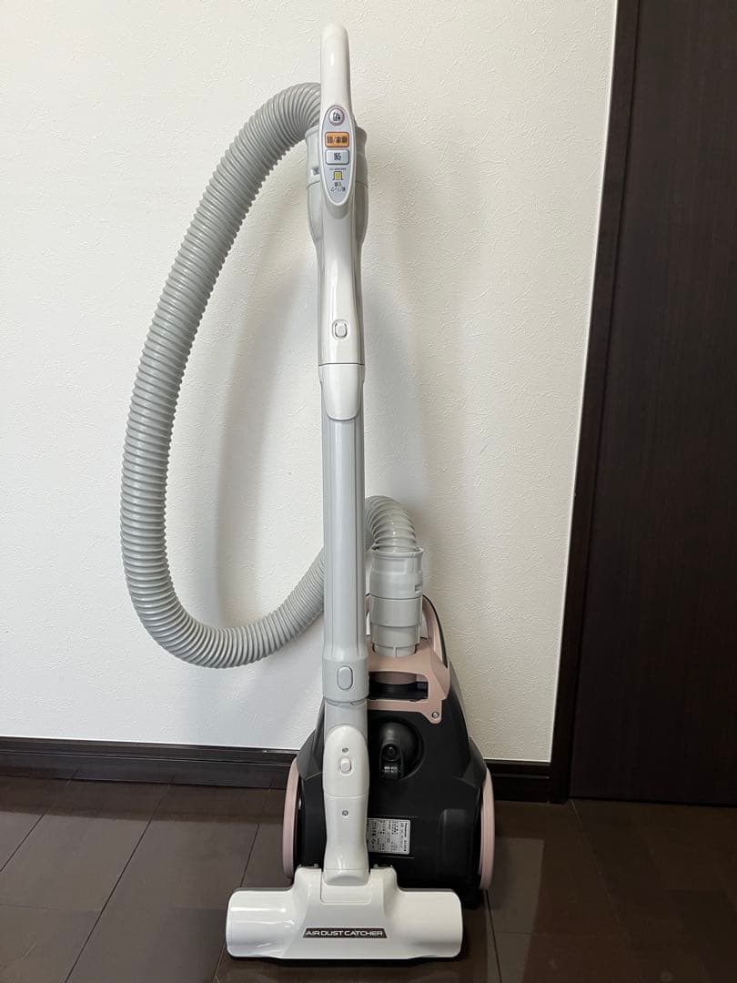 2018年製Panasonic 紙パック式掃除機 MC-PK19A-P