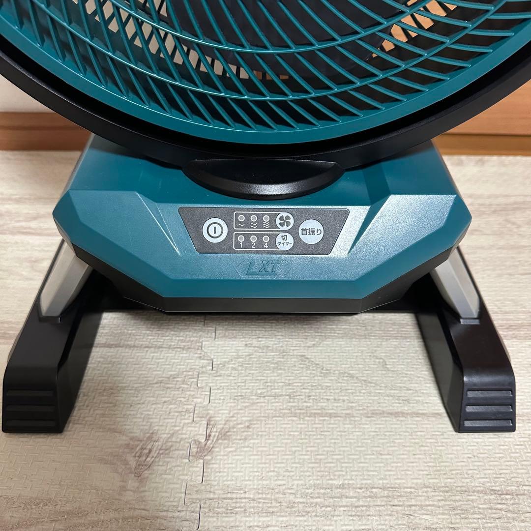 自動首振り／タイマー付 マキタ充電式ファンCF301D動作確認済み