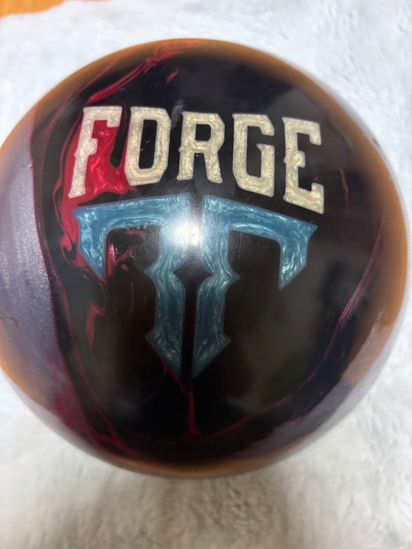 MOTIV FORGE ボウリングボール