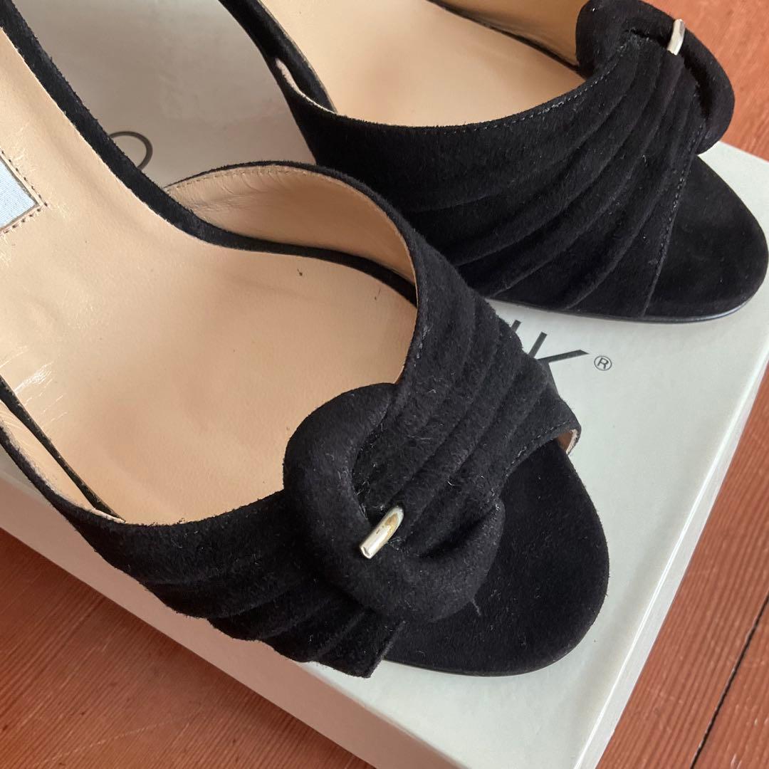 38.5 MANOLO BLAHNIK マノロブラニク 25cmスエードミュール