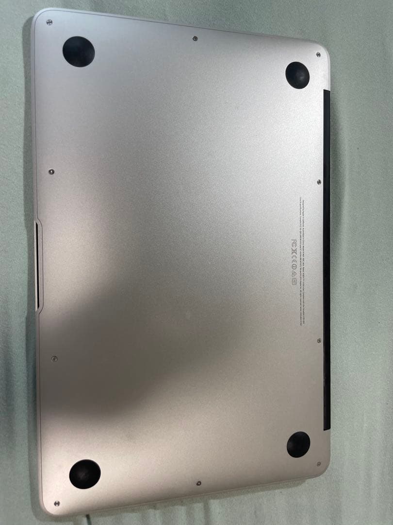 Apple MacBook Air シルバー Core i5 4GB 11インチ