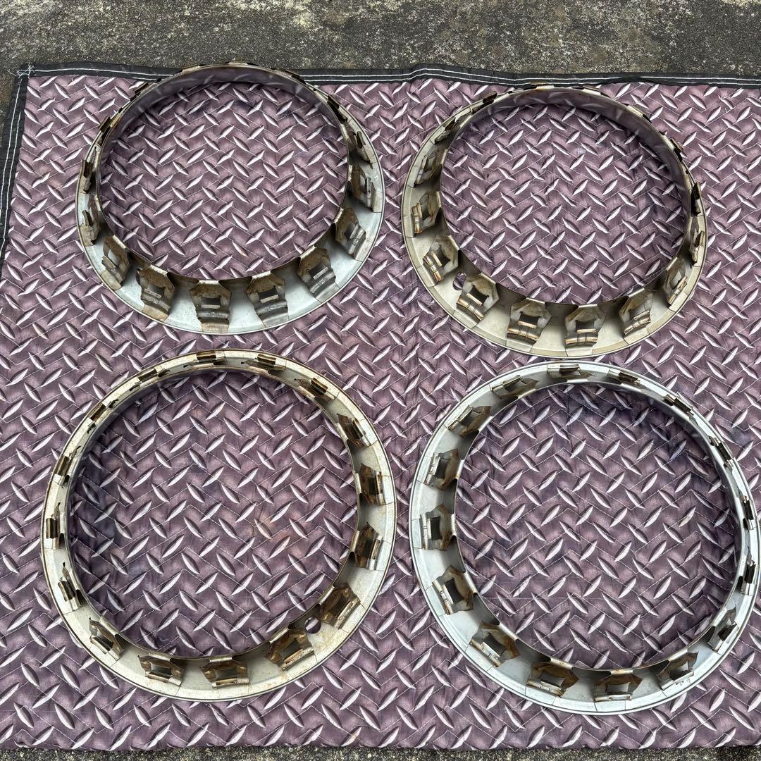 85elco様トリムリング　15インチ　メーカー不明