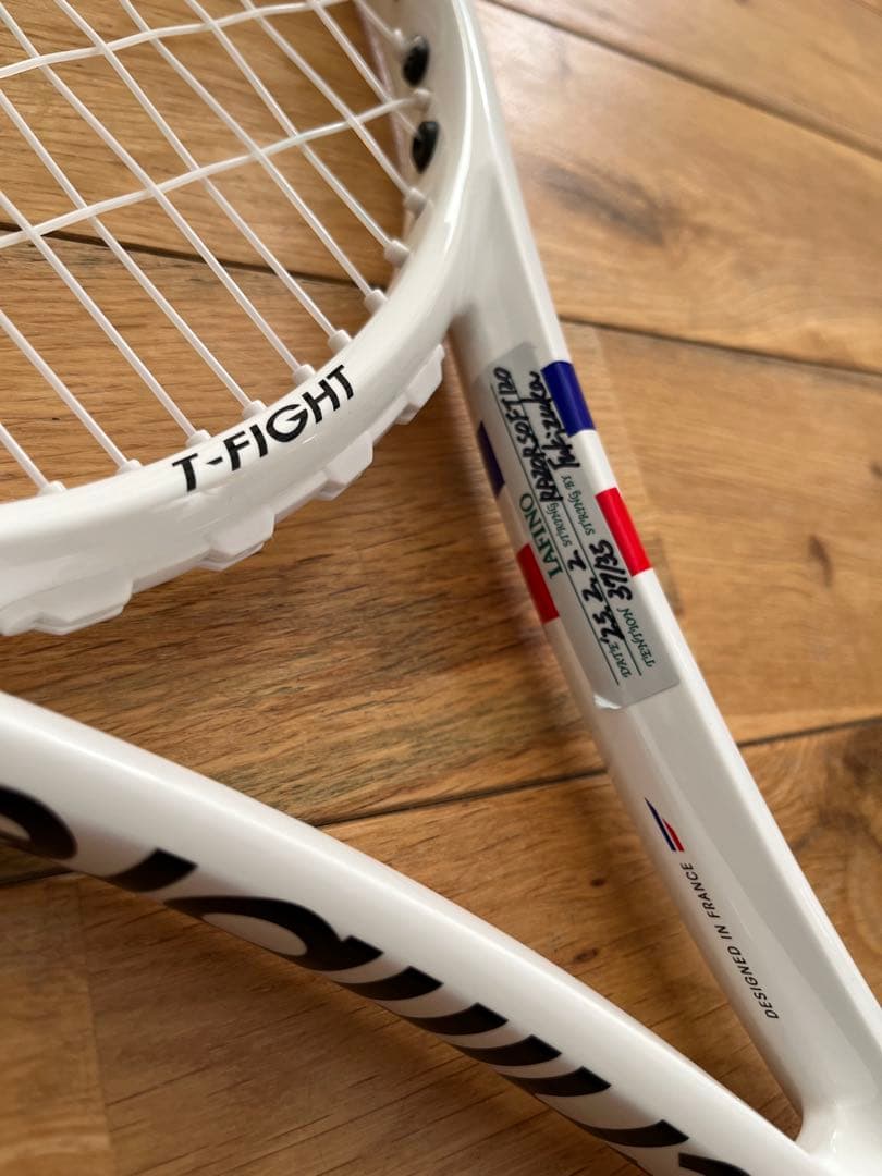 【2025年モデル】美品 テクニファイバー T-FIGHT 305S グリップ2