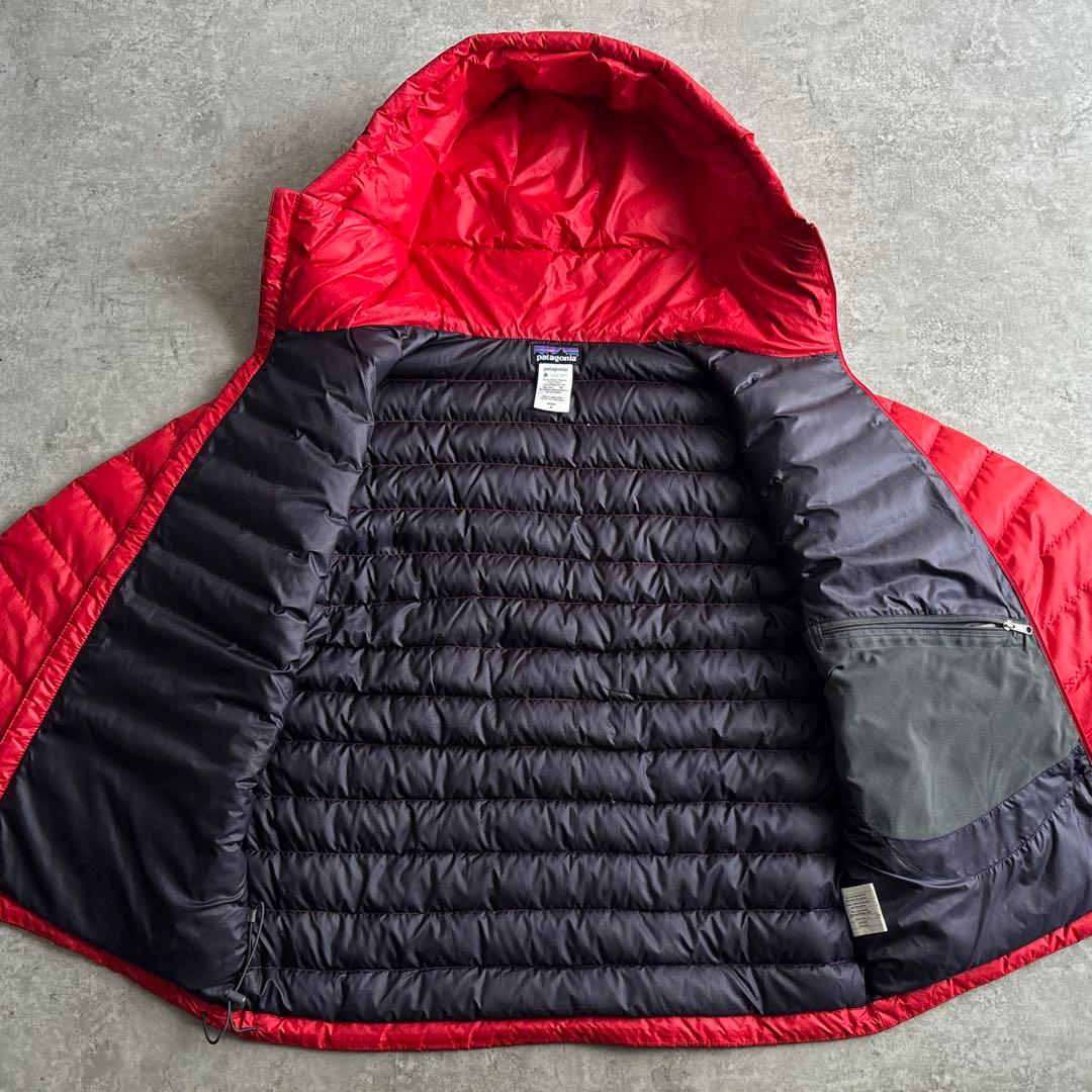 美品■patagonia パタゴニア【M】ダウンセーター ジップ フーディ 赤