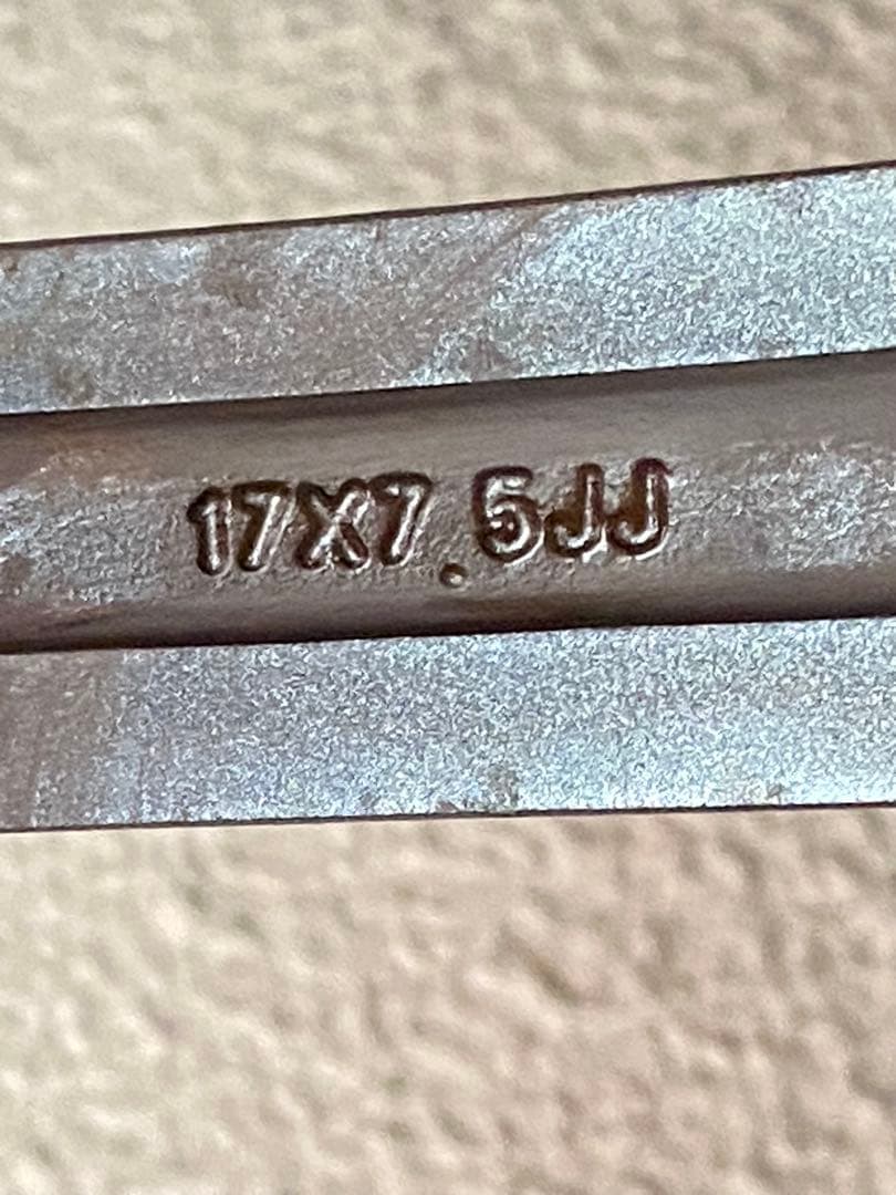 【1/3取下げ予定】アウディ用17インチホイール（+SLタイヤ）4本セット