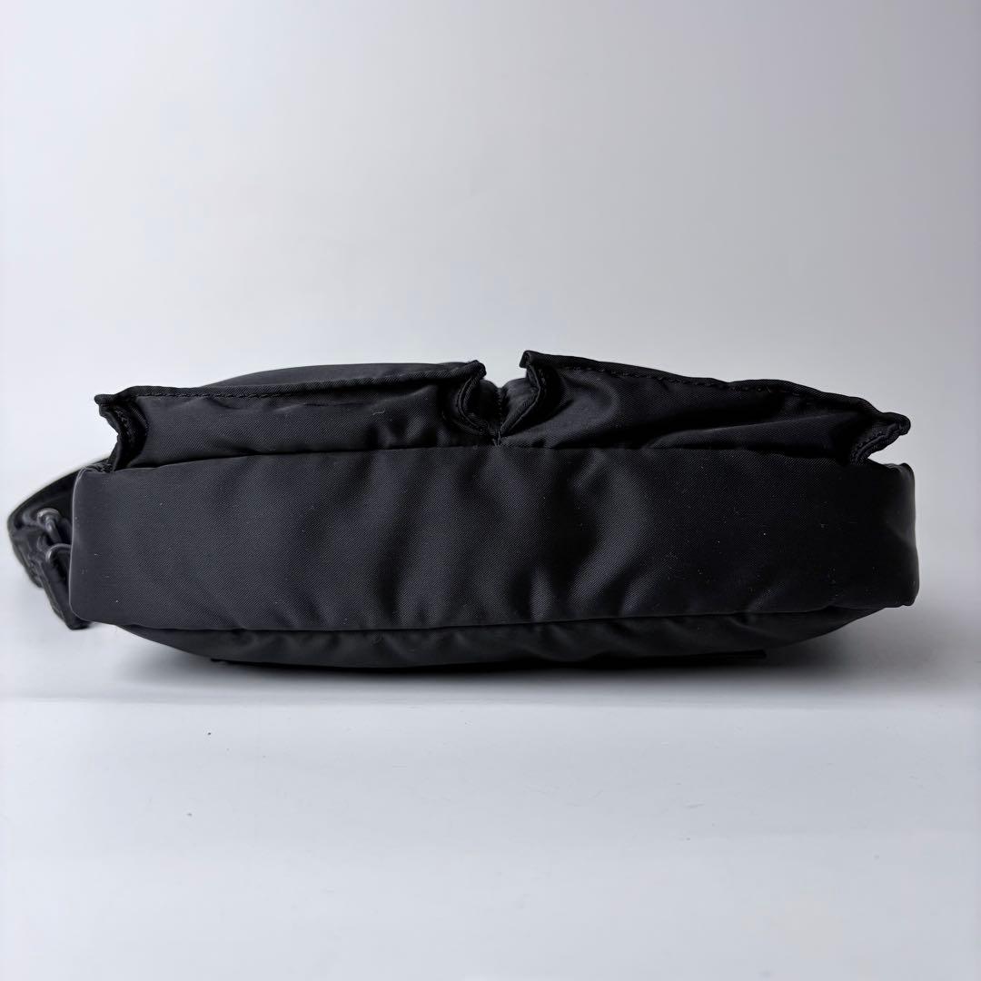 【廃盤モデル】ポータータンカーコンパクトショルダーカメラバックブラック