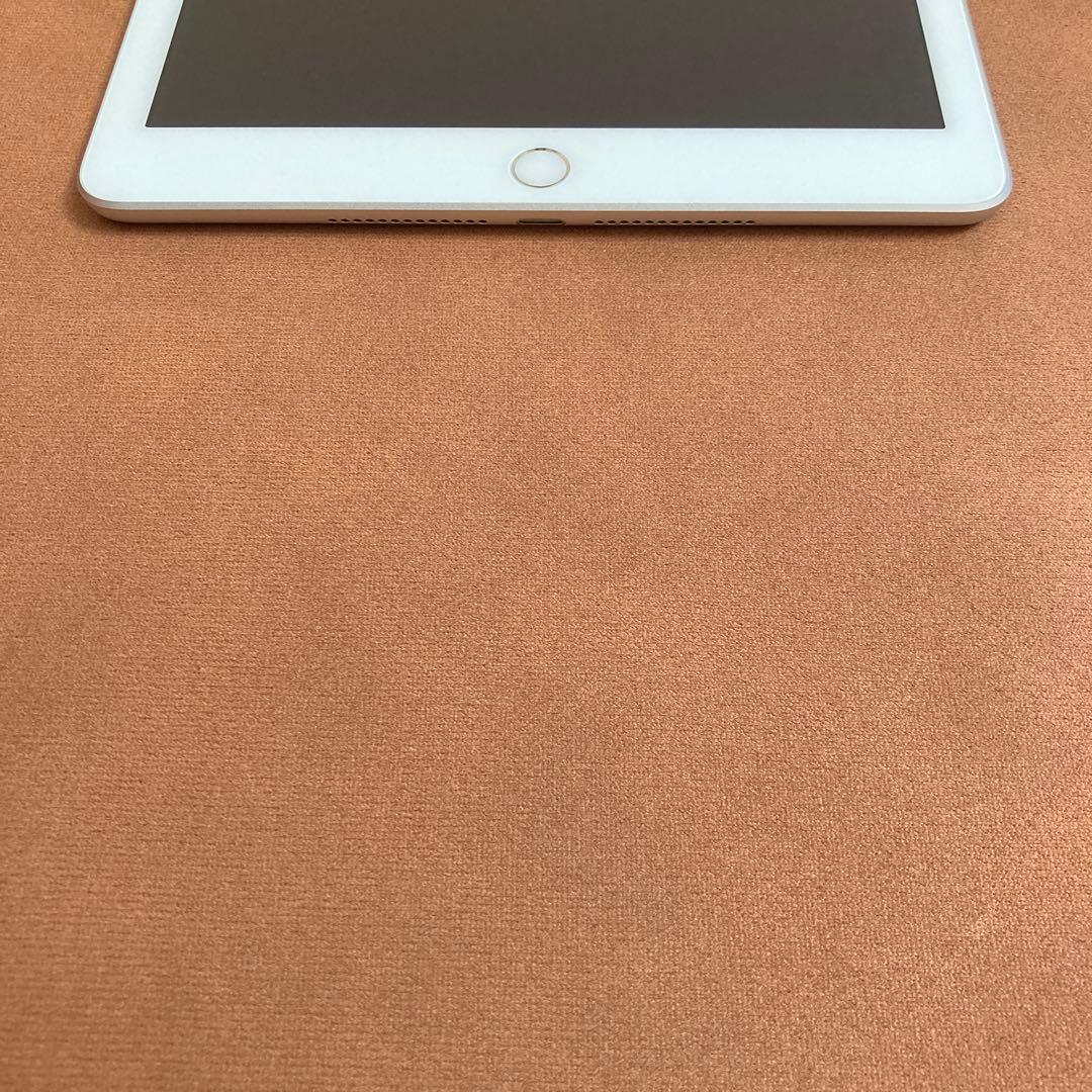 3214 極美品新品級☆電池最良好☆iPad5第5世代128GB WIFIモデル