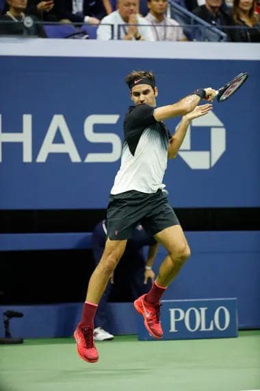 ニニ超超超入手困難 NIKE ロジャー・フェデラーモデル アドバンテージ