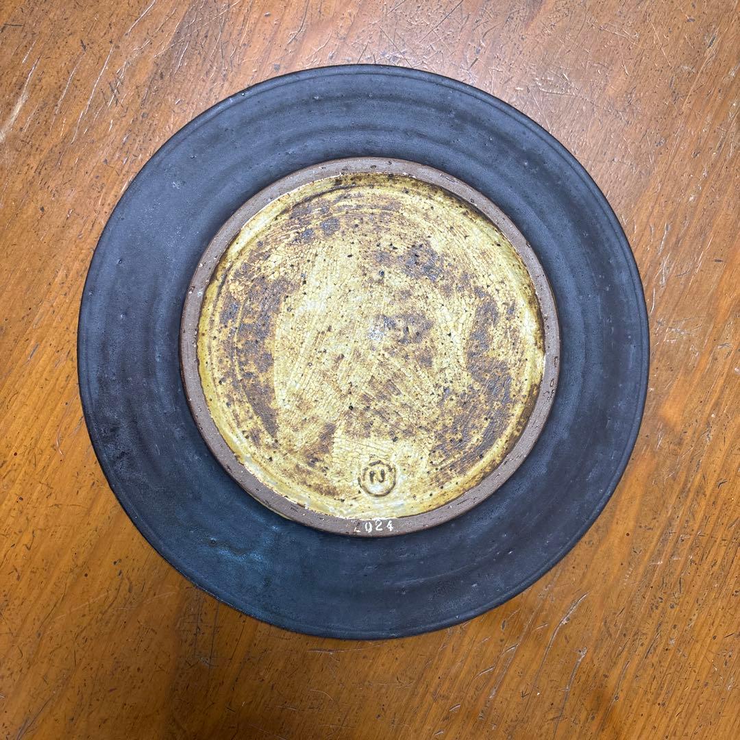 額賀章夫　黒プレート　22㎝