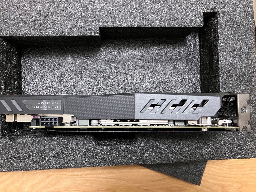 グラフィックボード・グラボ・ビデオカード ASRock Radeon RX 590 8G OC