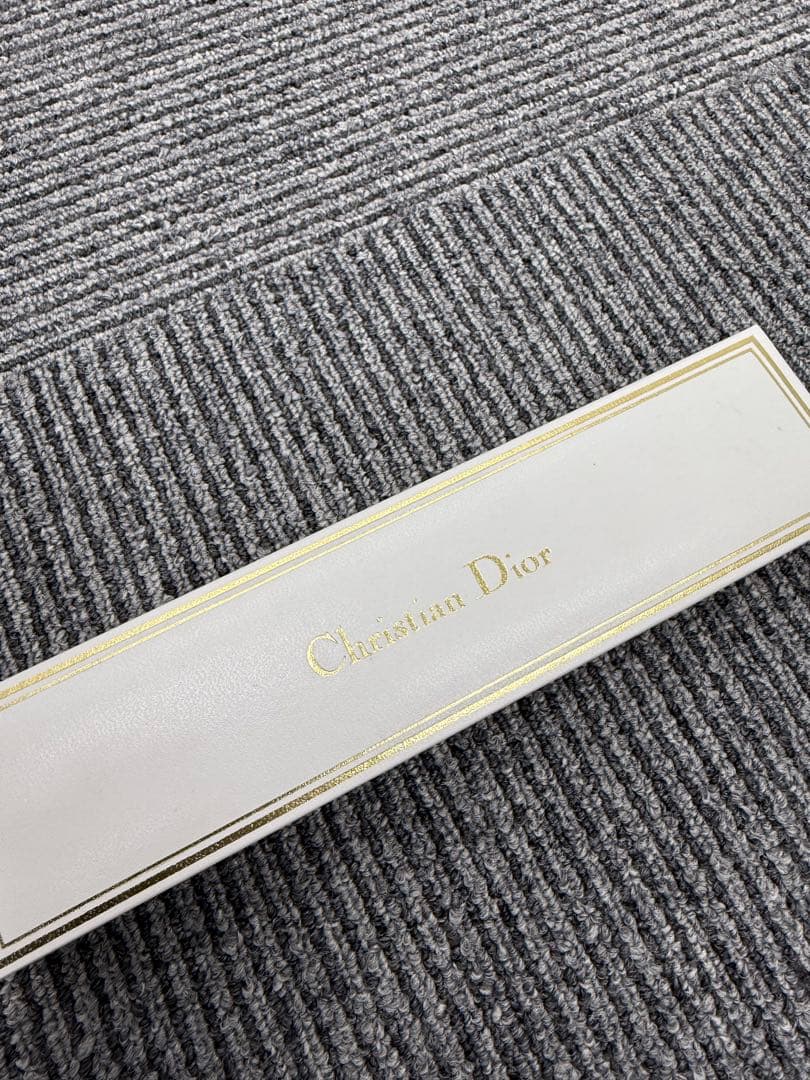 Christian Dior ゴールドレザー時計　箱付き