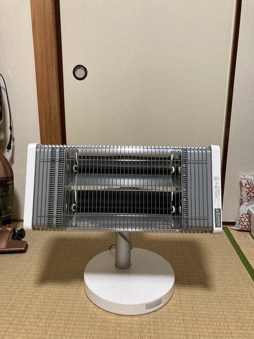 ダイキン DAIKIN 遠赤外線暖房機 セラムヒート ERFT11YS-W