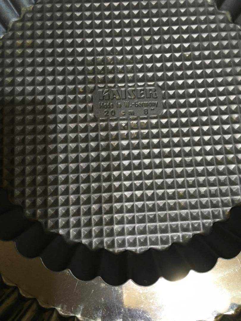 洋菓子型「タルト型＋スポンジ型＋パイ皿」纏めて　17枚＋粉ふるい　＋オマケ付