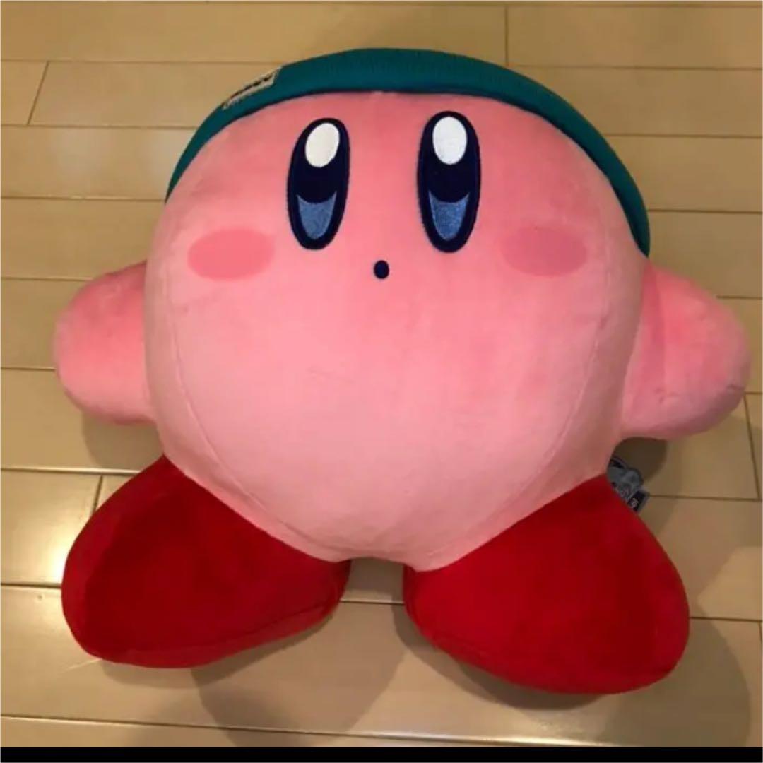 カービィ 足入れ クッション　ぬいぐるみ　雪ふる夜のプププランド