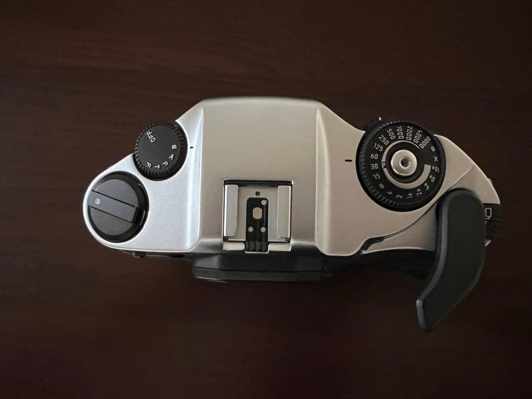 美品　ライカR8シルバー　プラスチックケース付