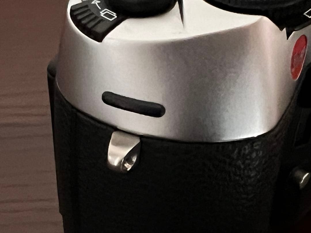 美品　ライカR8シルバー　プラスチックケース付