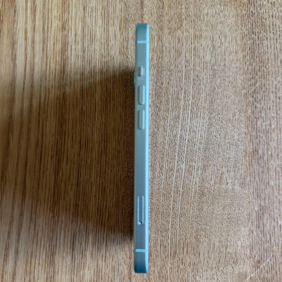 R134　iPhone15 128GB グリーン　SIMフリー