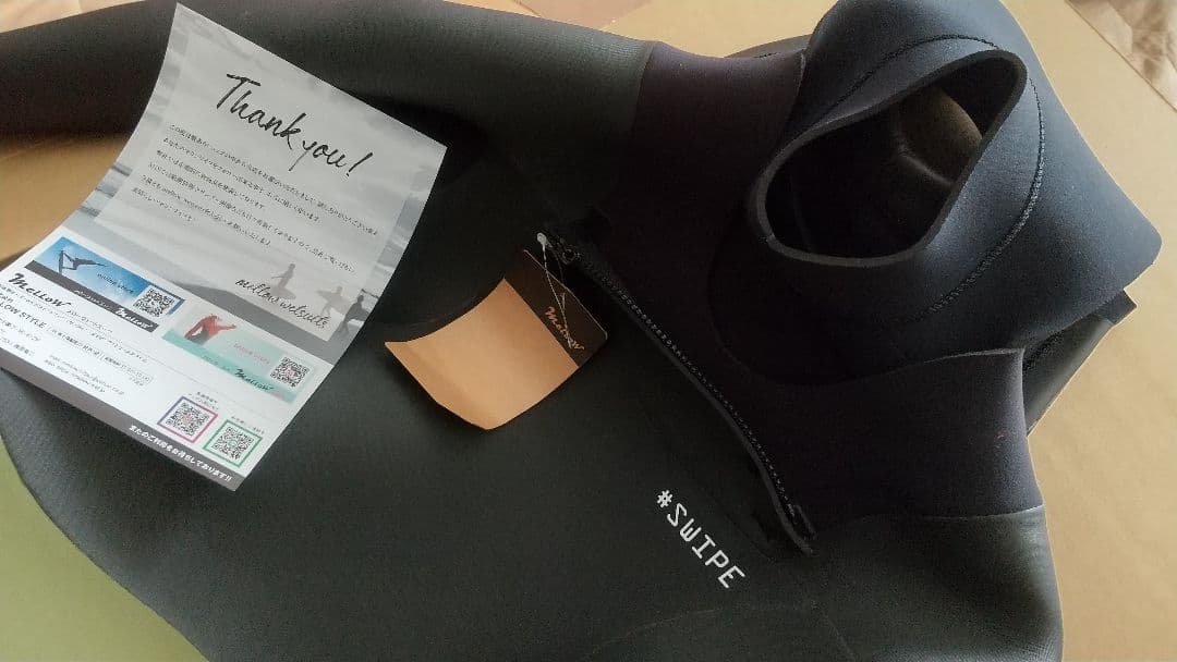 新品未使用レディースセミドライウエットスーツMELLOWswipeサイズSB