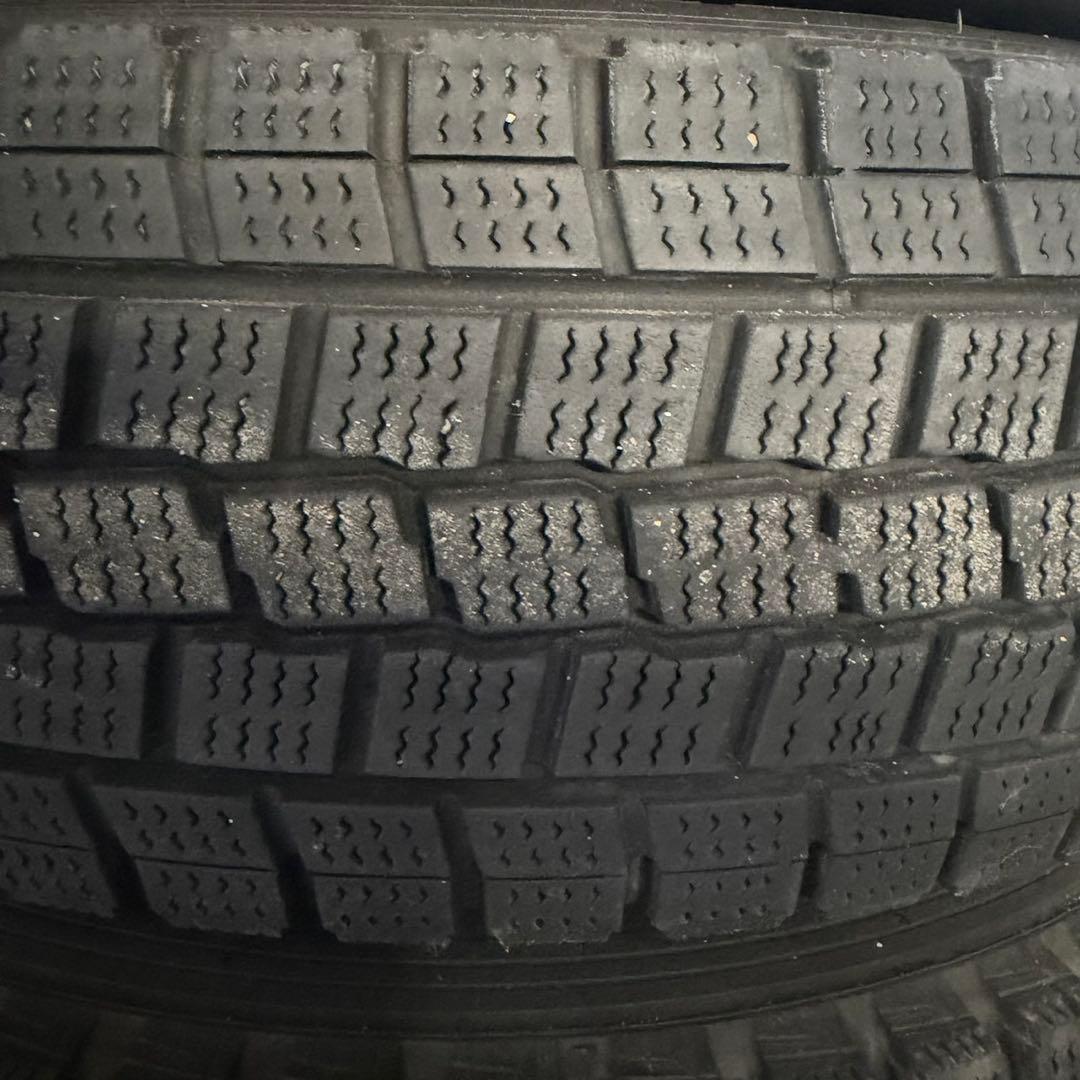 ［最終値下］ハイエース　スタッドレスタイヤ　純正ホイール　セット