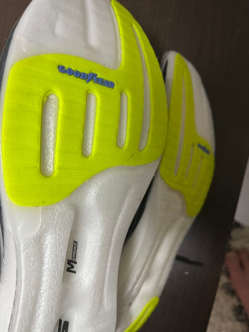 スケッチャーズ　Go run speed Elite 27.0