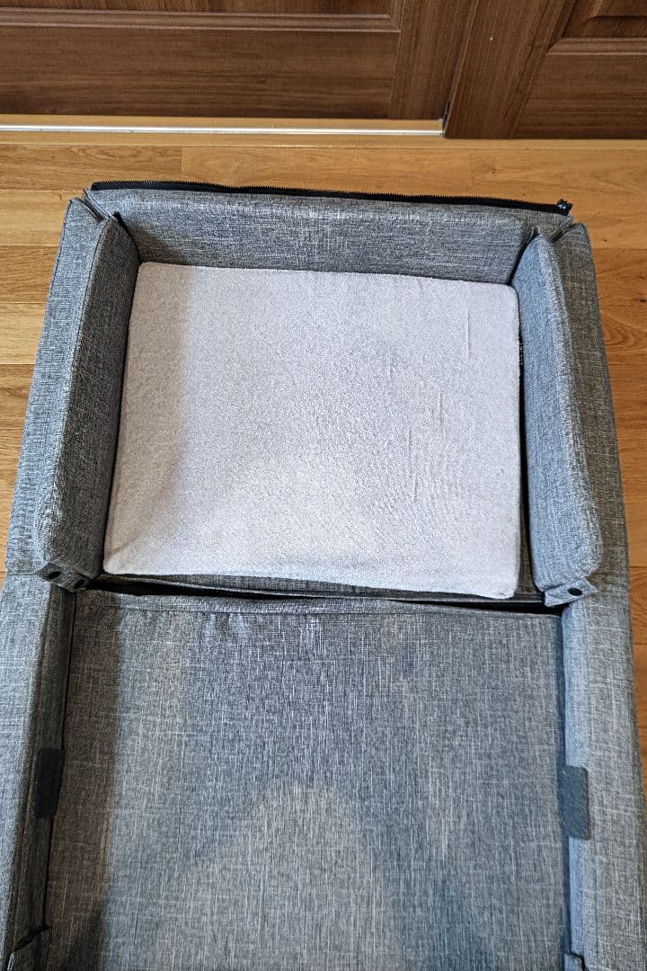 ファルスカ　ベビーベッド　持ち運べる