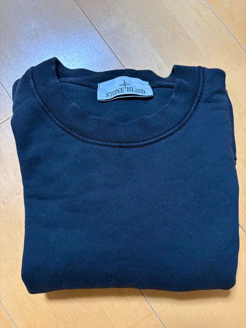 STONE  ブラック　クルーネック トレーナー