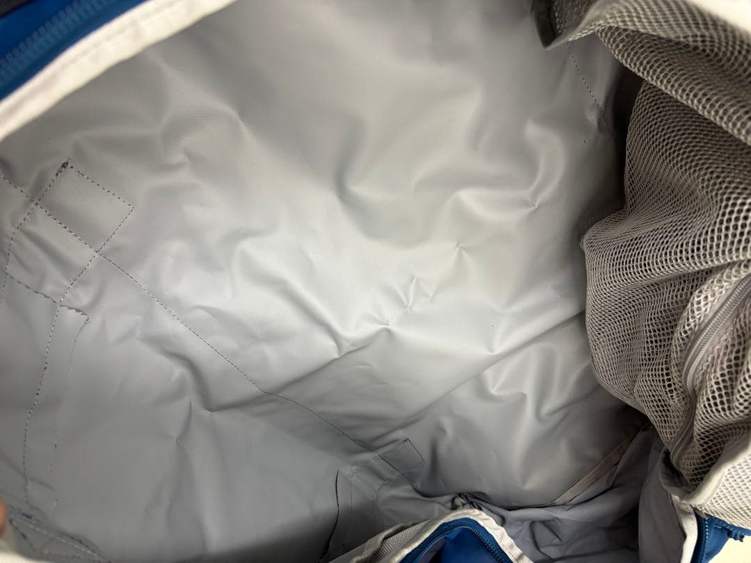 Thule Chasm 70Lダッフルバッグ 美品