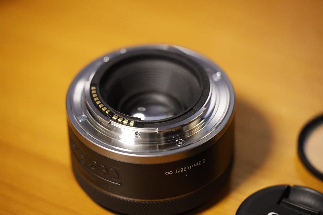 canon 50mm RF f1.8 レンズおまけフード、レンズ保護フィルター