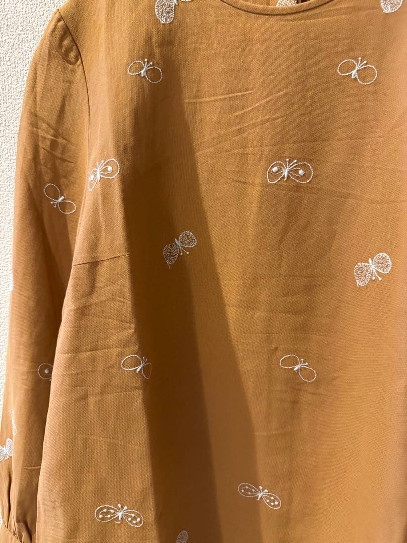 【新品未使用】ミナペルホネンchoucho ブラウスbrown 38