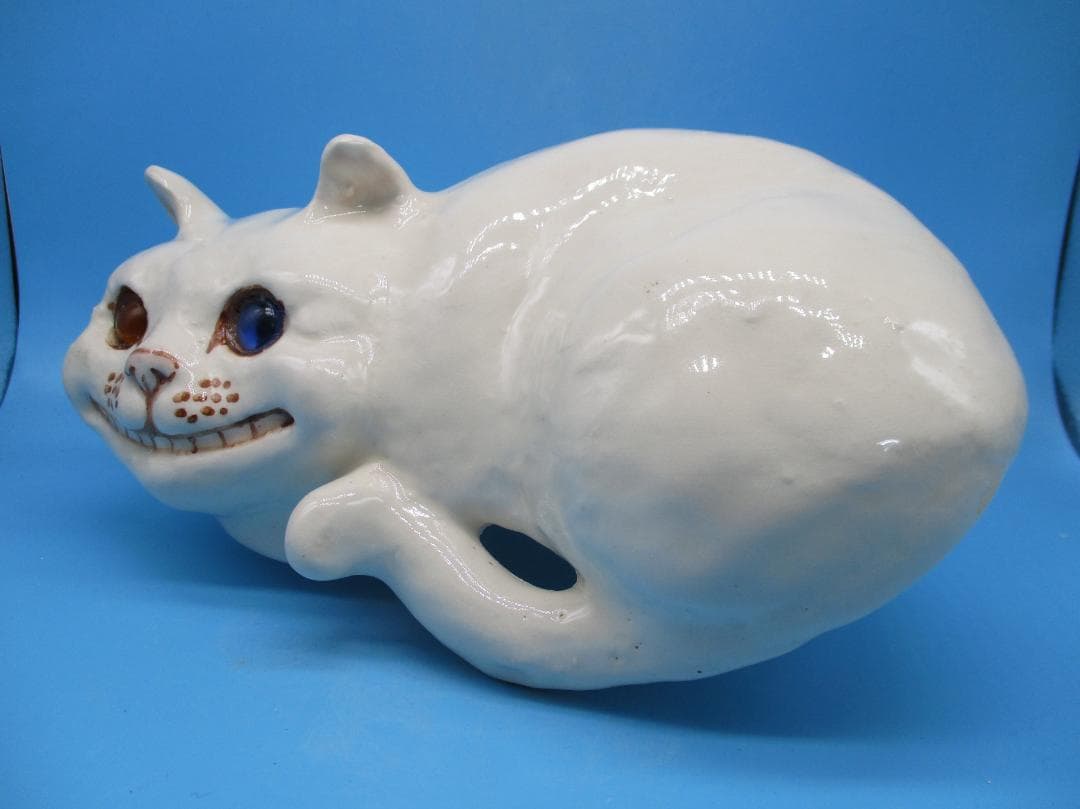 オッドアイの白猫ウィンスタンレイ ケンジントン キャット サイズ2 NO7