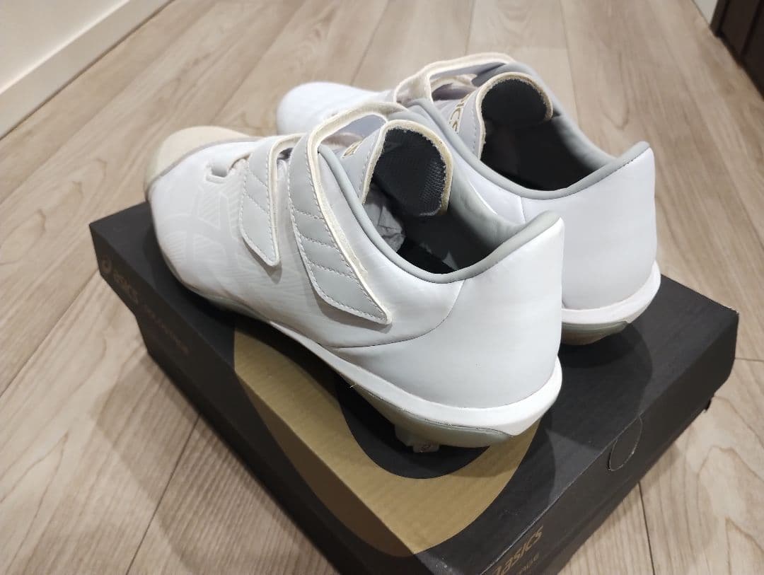 ASICSアシックス P革付スパイク27.0cm ホワイト