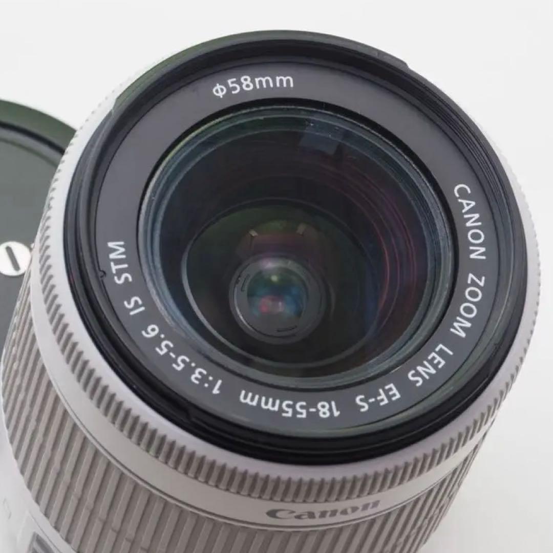 【美品】スマホへ転送も可能❤️希少な白 キャノンKissX7❤️標準レンズセット