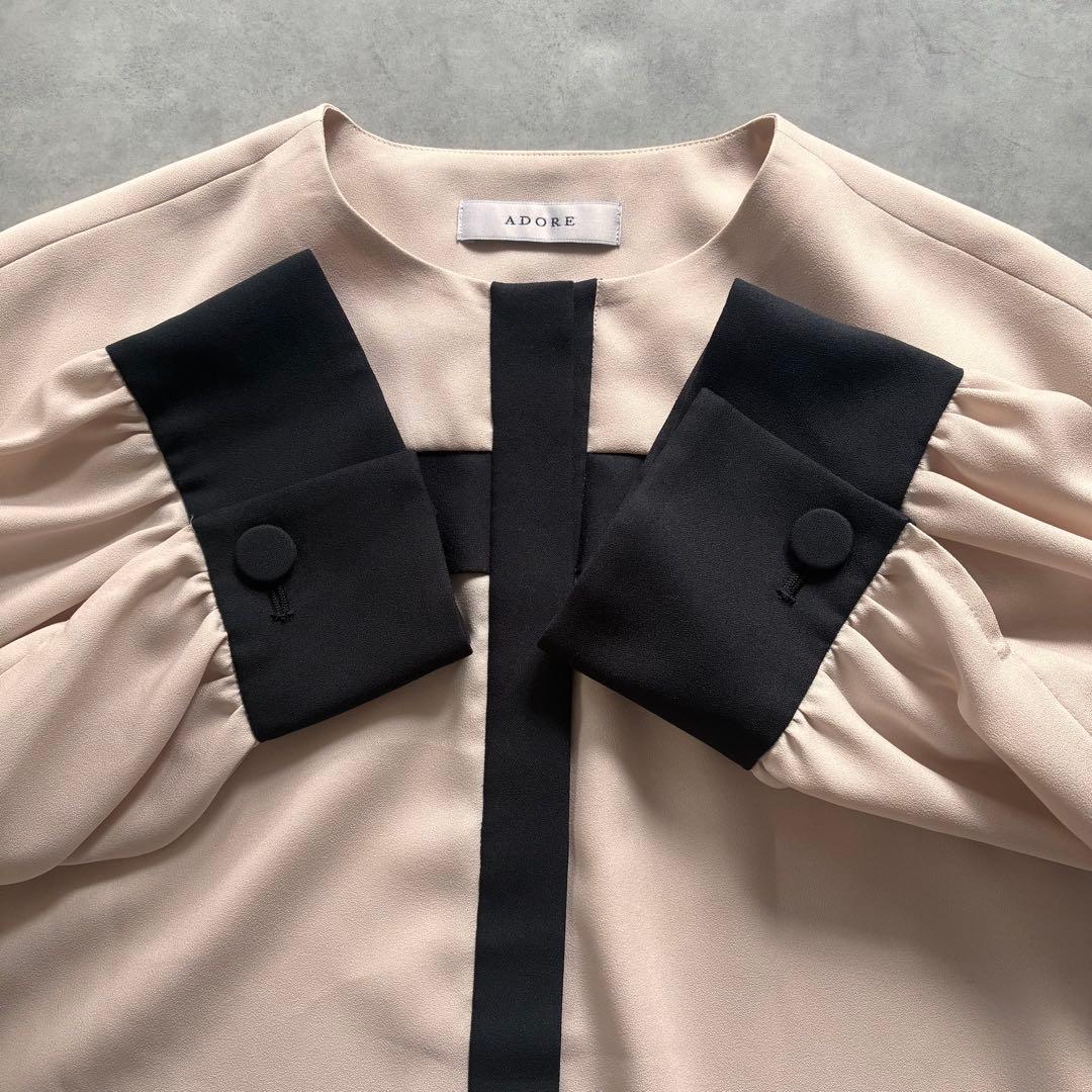 美品 アドーア バイカラー ジョーゼット ブラウス ライトベージュ 洗える 完売