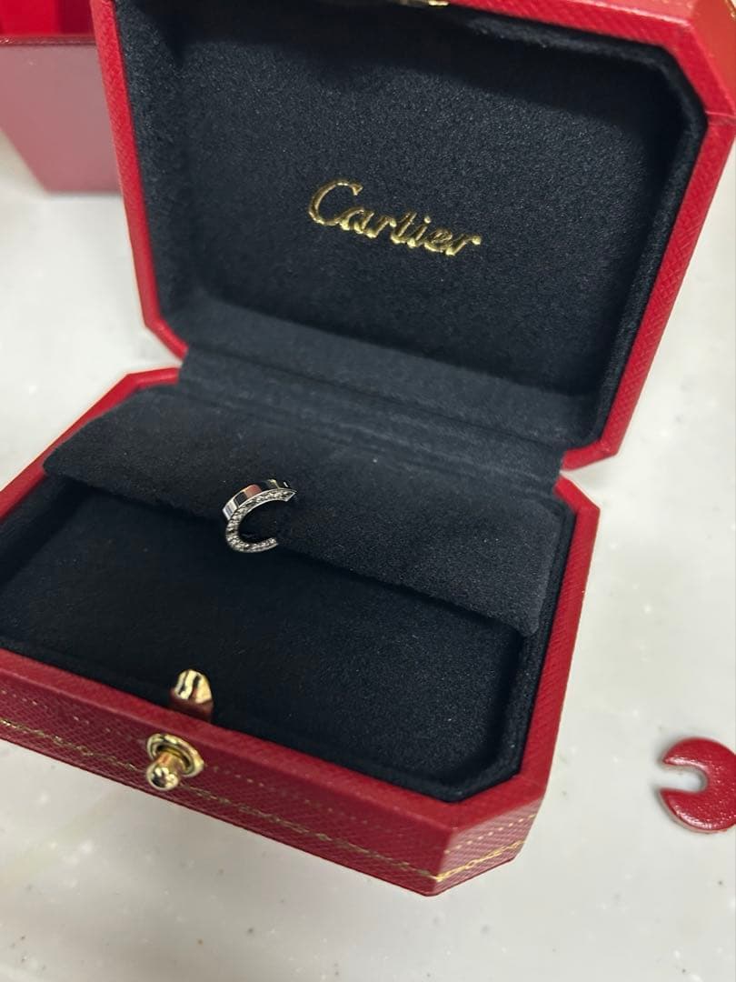 カルティエ LOVE シングルピアス　18金ホワイトゴールド　片面ダイヤモンド