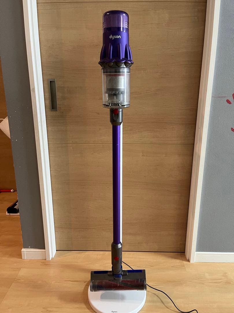 Dyson スティッククリーナー 本体＋付属品＋スタンド