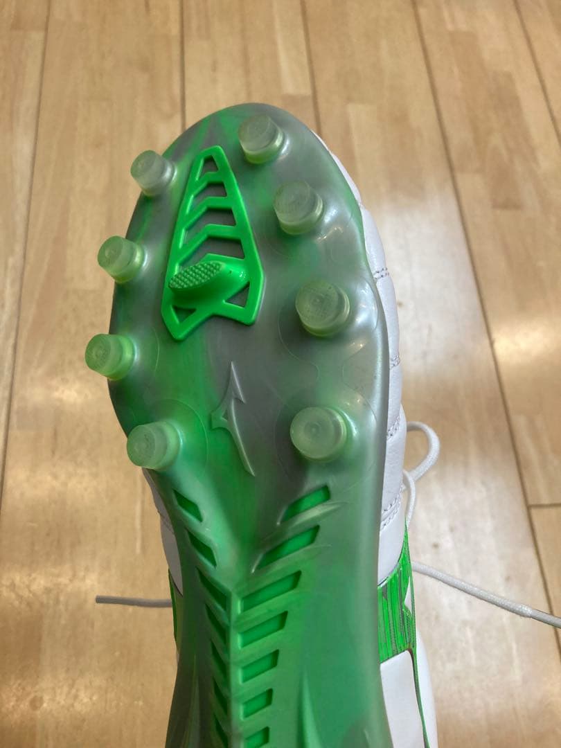 Mizuno Morelia NEO 4サッカーシューズ 27.0cm
