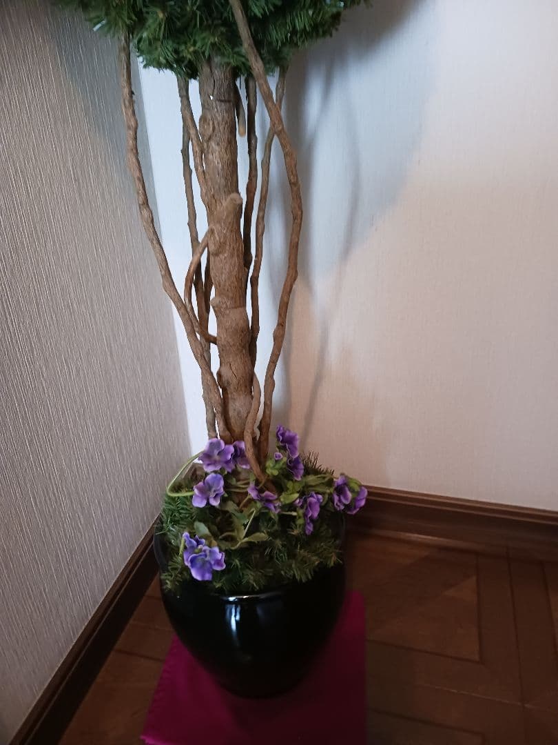 おしゃれなクリスマスツリー&正月飾り&季節のお花飾り