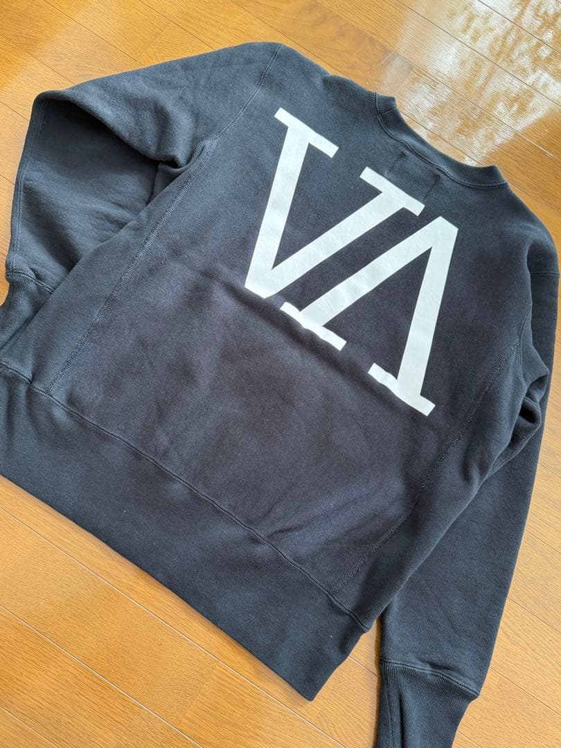V.A. ブラック スウェットChampion C/N Sweat - 001