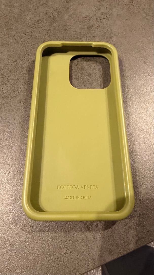 BOTTEGA VENETA iPhone15proケース