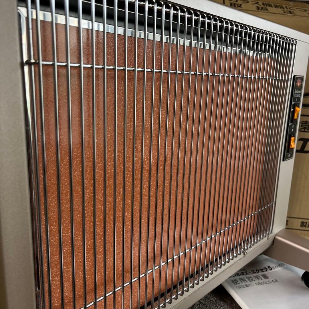 A24 美品✨サンルミエ エクセラ5 遠赤外線パネルヒーター