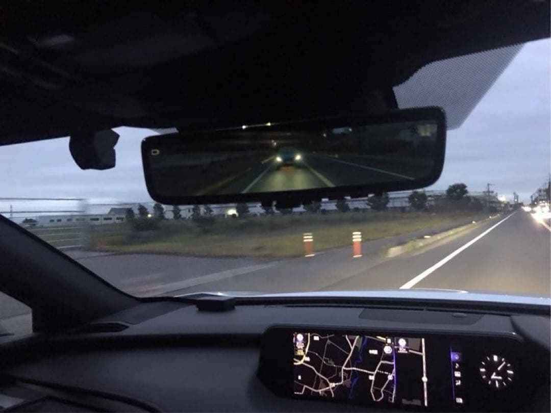 レクサス　デジタルインナーミラー　GPミラー