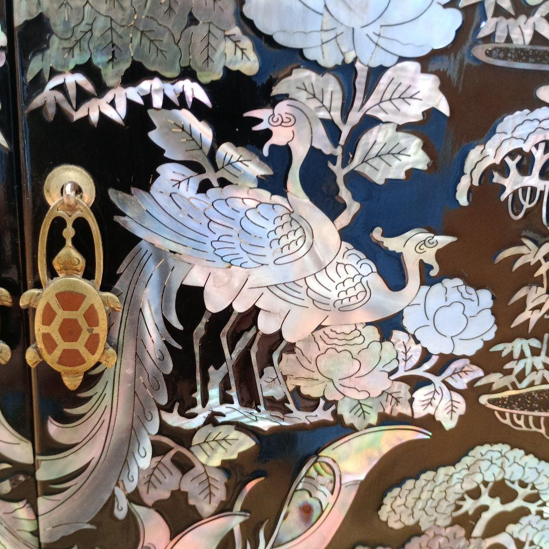 【訳あり】韓国伝統工芸 螺鈿細工 小箪笥 鳳凰・鶴・亀金具 卓上キャビネット