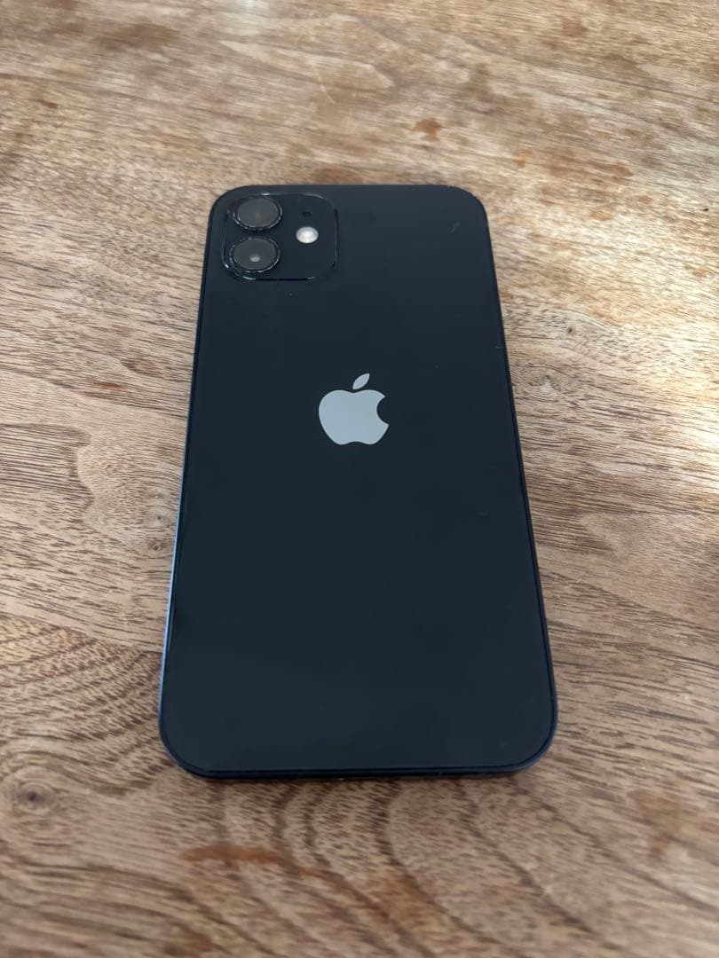 iPhone 12 64GB SiMフリー